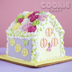 Пряничный домик с цветочной крышей